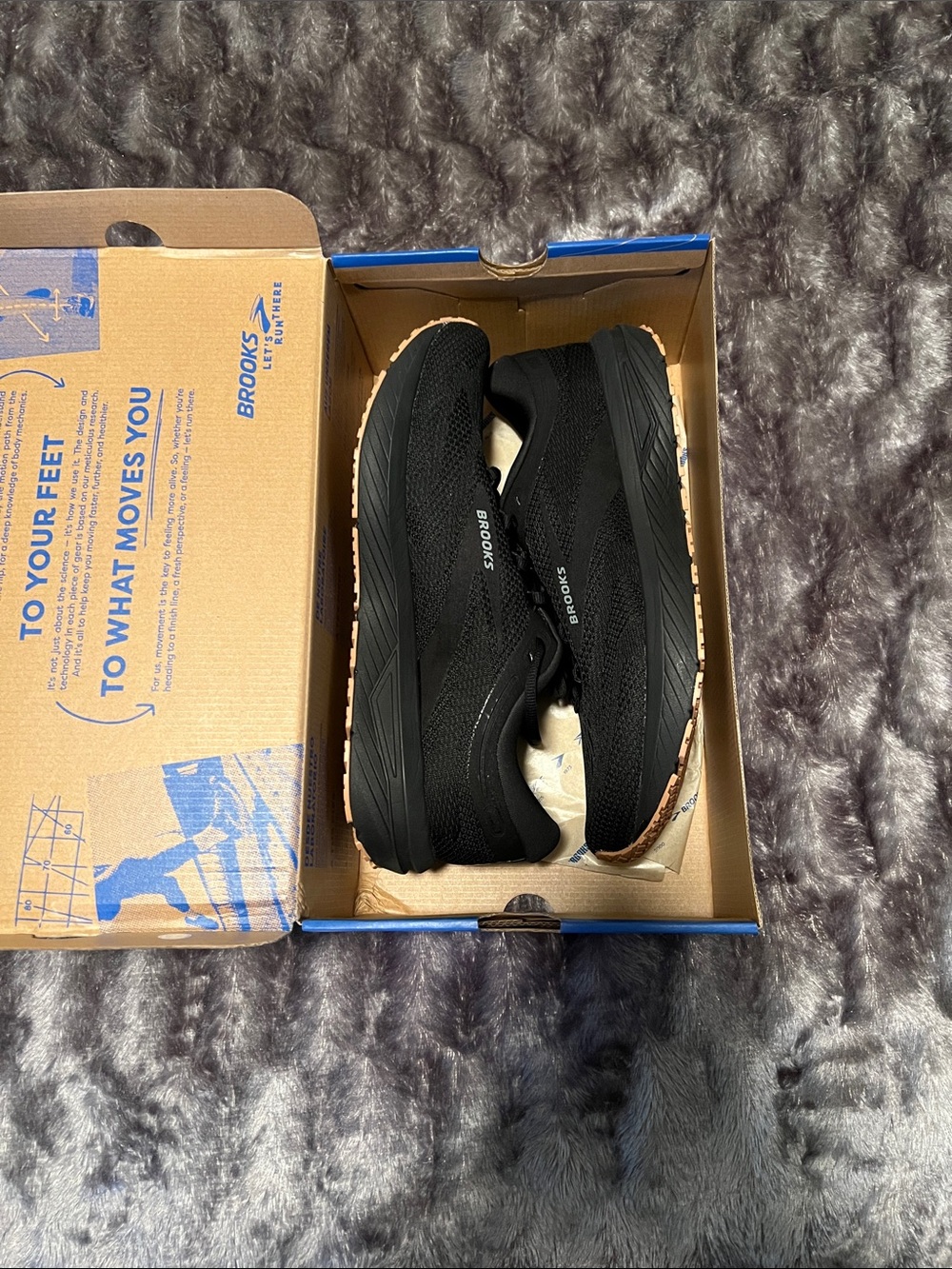 Brooks Men's Black Revel 7, size 12